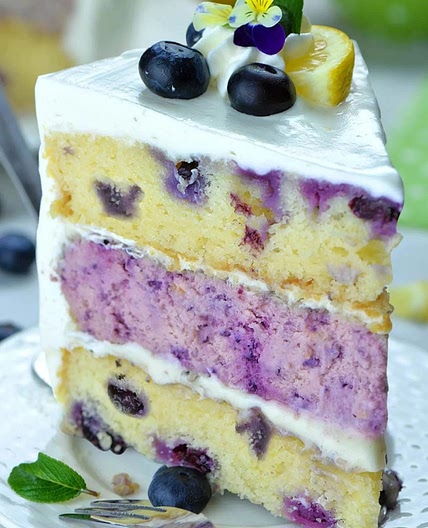Lemon Blueberry Cheesecake Cake