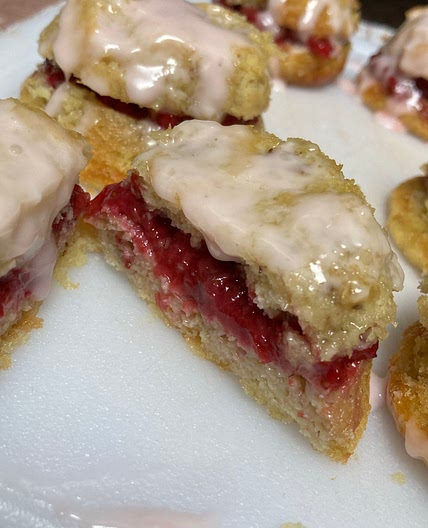 Healthier Strawberry Almond Cakes