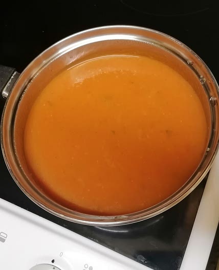 Grandma's Tomato & Basil Soup