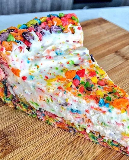 FRUITY PEBBLE CHEESECAKE