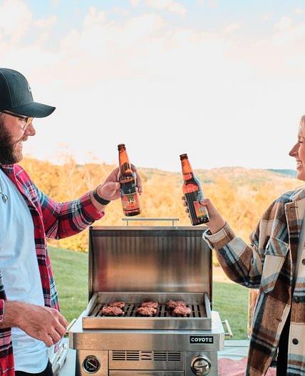 How to Grill Burgers - Coyote Outdoor Living
