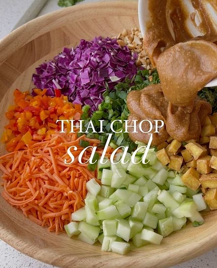 bookmark this vegan THAI CHOP salad ✨follow for more recipes! this Thai inspired* crunchy chopped salad is actually one of the best salads I’ve ever had! Run to the store to get the ingredients 🌶🥕🥒🥜🥗 Ingredients: 3 cups chopped green cabbage 2 cups ch