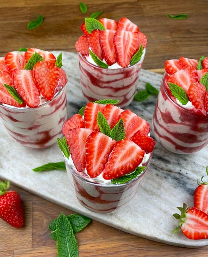 Strawberry Tiramisu 