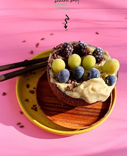 HOW TO MAKE A THICK COTTON CANDY GRAPE BANANA SMOOTHIE