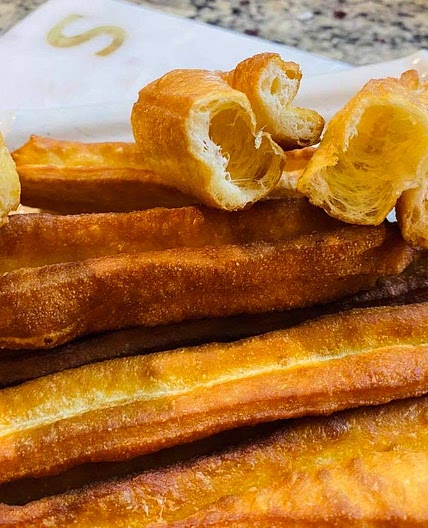 Chinese Deep Fried Dough Sticks | 油条
