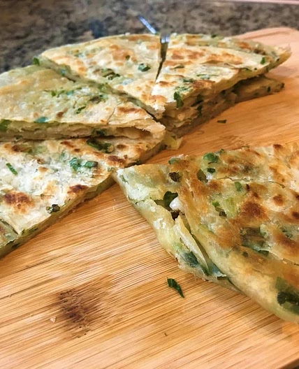 Chinese Scallion Pancake | 葱油饼