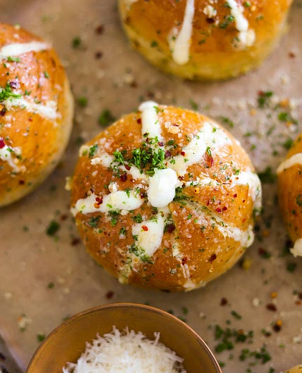 Korean Garlic Cheese Bread