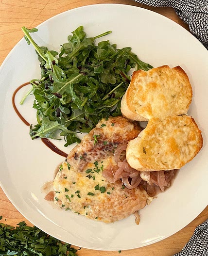 Escalopes de poulet gratinée style soupe à l’oignon
