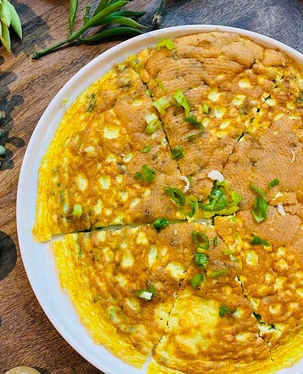 Chinese Egg Scallion Omelet | 鸡蛋饼