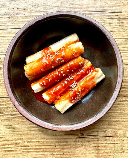 Crispy Korean Fried Rice Cakes with Sweet and Spicy Sauce