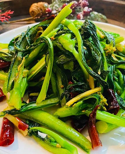 Vegetable Stir Fry with Garlic and Chili