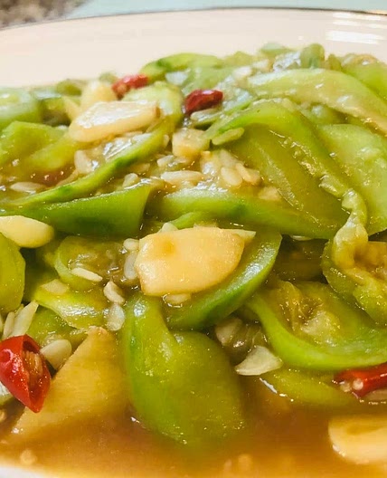 Luffa Acutangula Stir Fry | 炒丝瓜