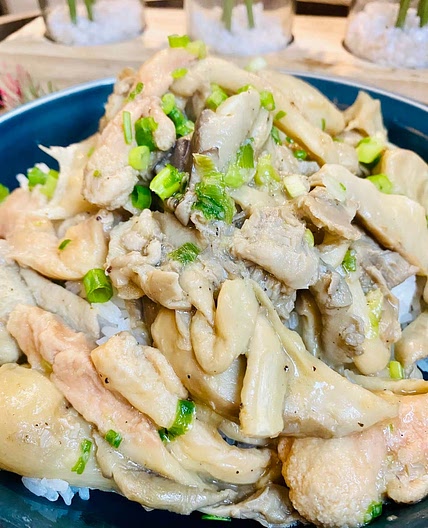 Oyster Mushroom with Garlic and Butter Sauce