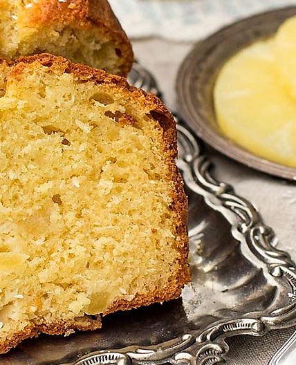 Grandma's Easy Pineapple Bread Recipe Is Unbelievably Moist