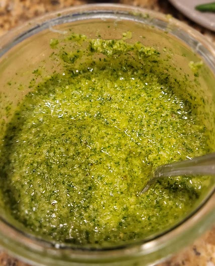 Garlicky pesto