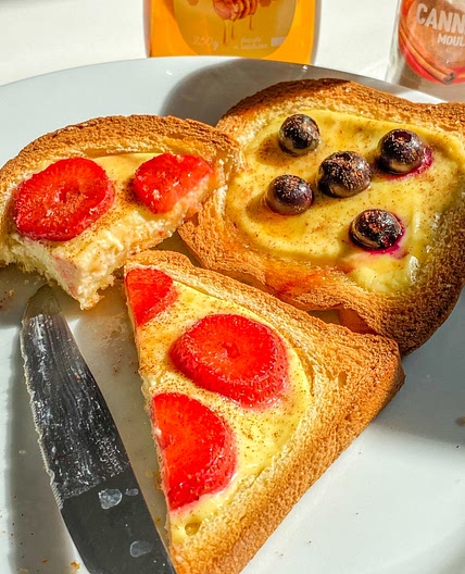 How to make Cream Cheese Custard Toast | 5-minute Healthy Breakfast Ideas | Viral TikTok Custard Toast Recipe Remake