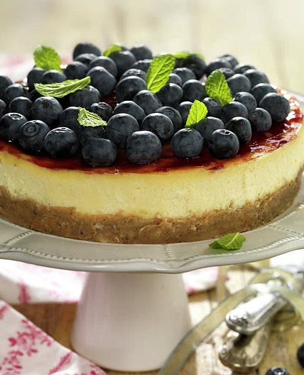 Tarta de queso con arándanos y base de galleta