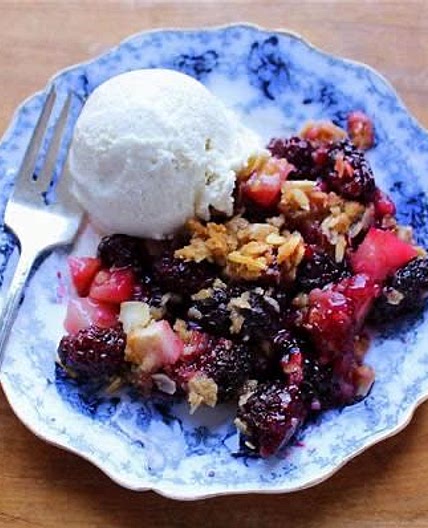 Blackberry, Pear & Apple Crisp