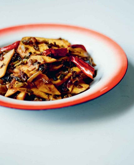 Spicy stir-fried tofu with pickles