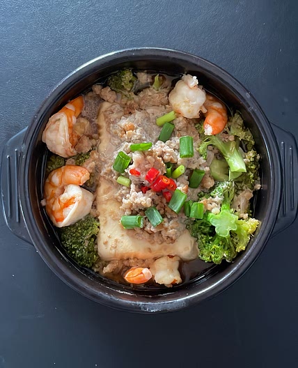 Claypot tofu and vegetables