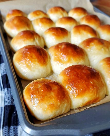 Fluffy Homemade Rolls, aka Refrigerator Rolls