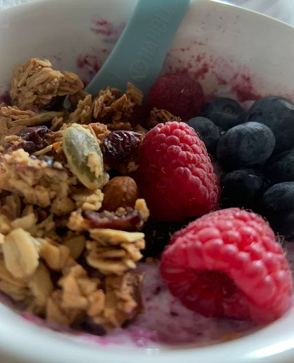 Yogurt parfait - high protein 