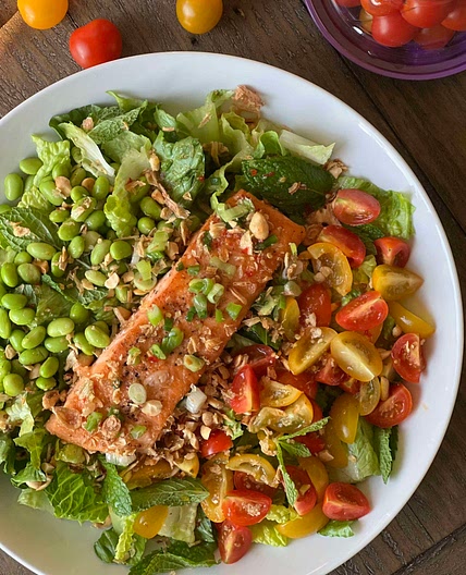 Vietnamese salmon salad