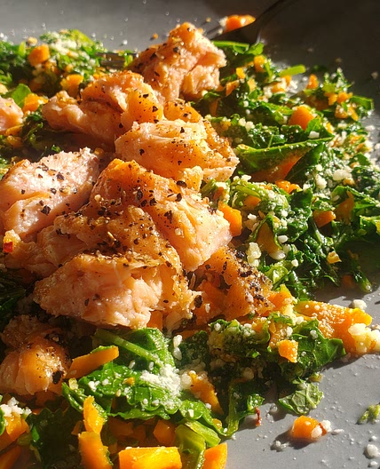 Smoked Salmon and Kale Salad