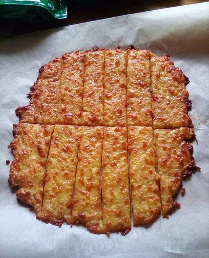 Parmesan & Mozzarella Crisps