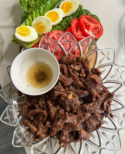 Loc Lac - Savory Asian Style Beef Stir Fry | AngielaEats 