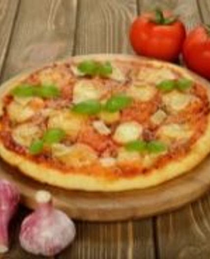 Garlic pizza