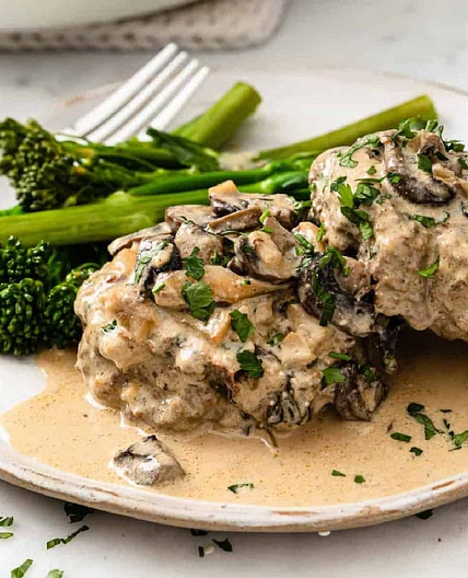 Beef Stroganoff Burgers – Low Carb