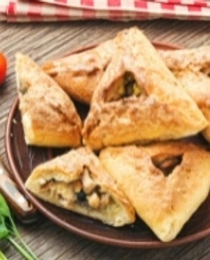 Chicken and mushroom pie