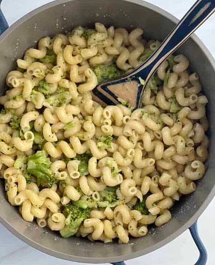 One Pot Mac and Cheese