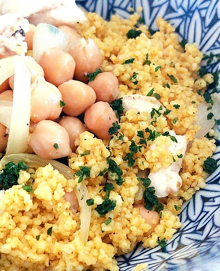 Cous cous - Chicken breast, onion and chickpeas