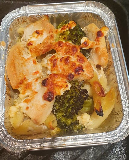 Curried chicken, brocoli and penne pasta bake