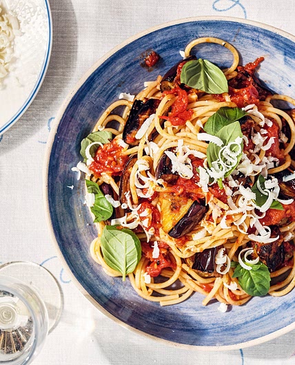 Pasta alla Norma (tomato and aubergine pasta) recipe