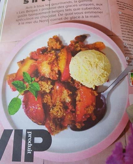 Crumble de prunes et glace vanille