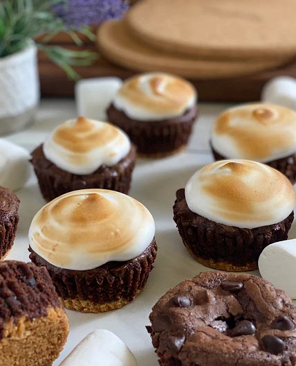 S'mores Brownies with Toasted Meringue Topping