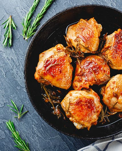 Garlic Sauce Chicken Thighs with Lebanese Chickpea Salad