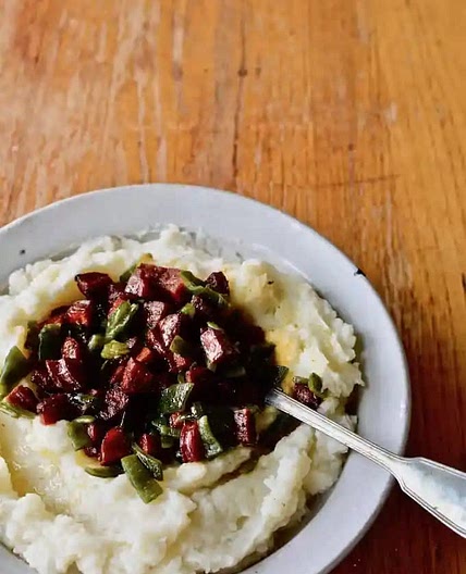 GARLIC MASHED POTATOES WITH SPANISH CHORIZO AND POBLANOS