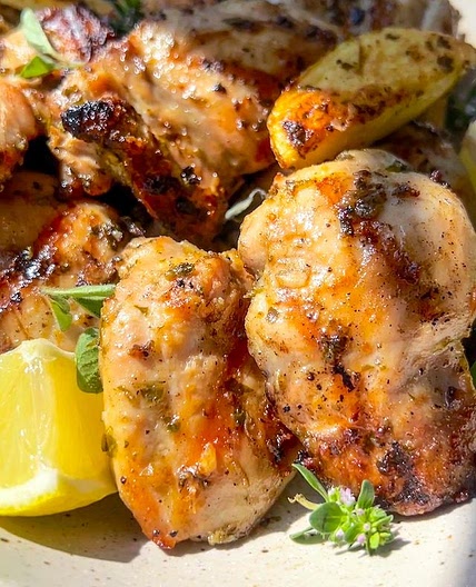 This is hands-down the best chicken marinade you will come across. Not only is it easy, it’s absolutely delicious and a perfect way to use any herbs you have in the garden. I’m using a secret ingredient in this recipe which is mayonnaise. If you have never