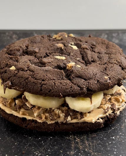 Knoppers Cookie Sandwich