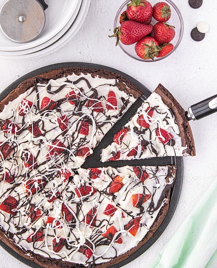 Easy Brownie Pizza Recipe