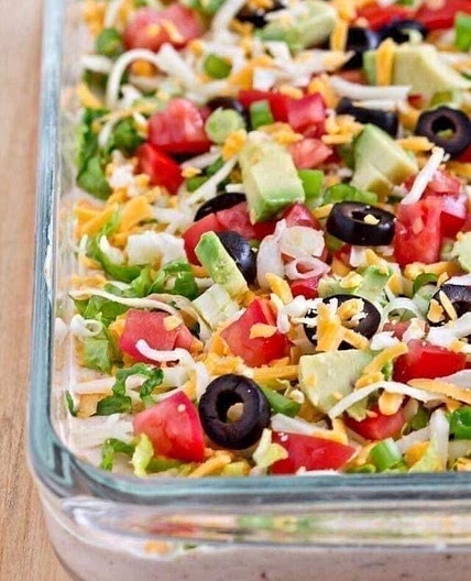 Healthy 7-Layer Taco Dip! 😊