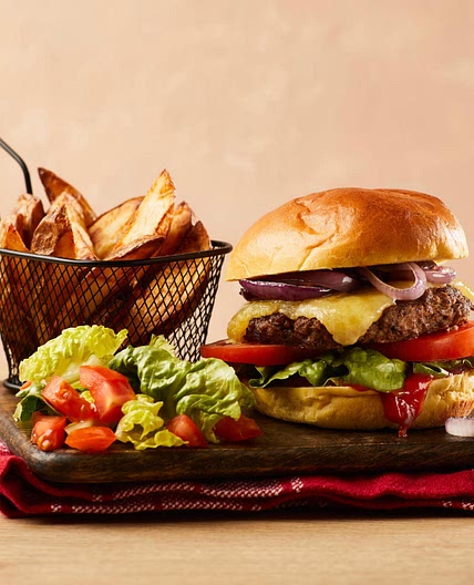 The DIY classic cheeseburger