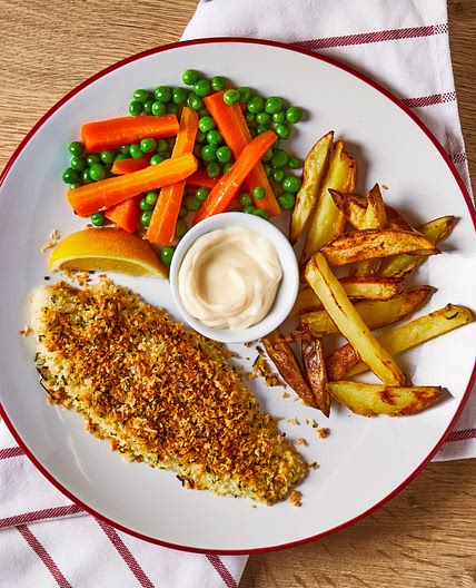 Feel good fish ‘n’ chips with peas