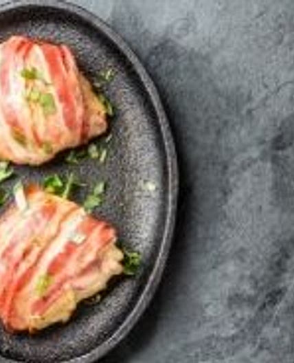 CHICKEN WRAPPED IN BACON