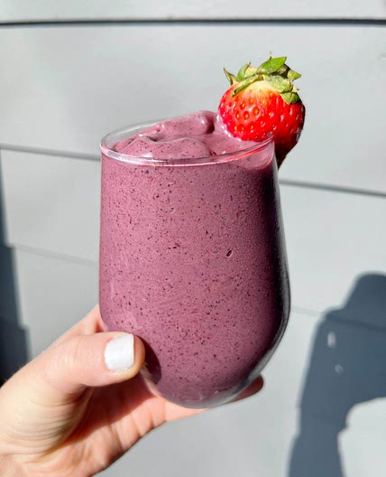 Peanut Butter & Berry Smoothie