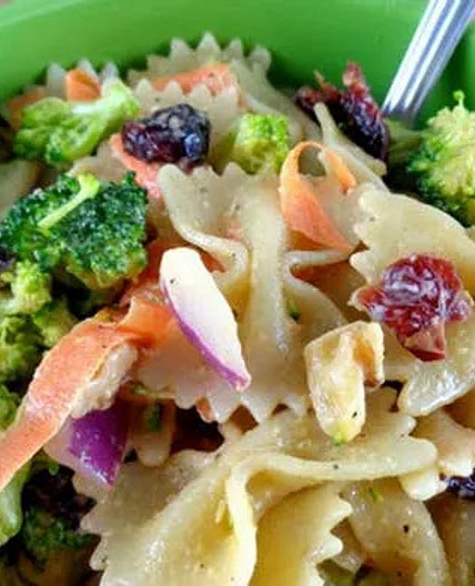 Broccoli Cranberry Pasta Salad
